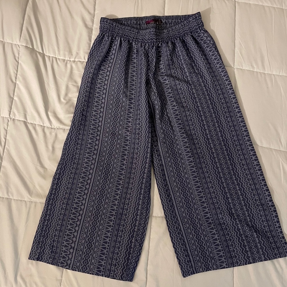 Prana capris blue pattern size XS